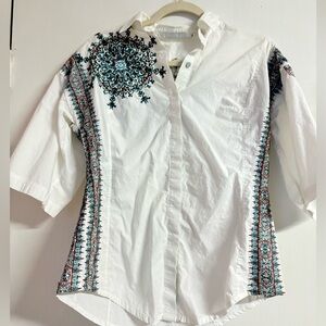 Johnny Was 3J Women's White Blouse With embroidery size medium